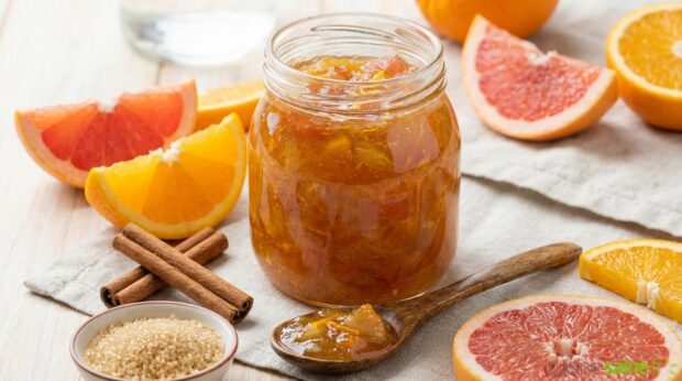 Marmelade d'agrumes de Noël à la cannelle et à l'agar-agar