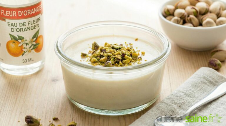 Mouhalabié végétal : le flan libanais à l’amande et fleur d’oranger