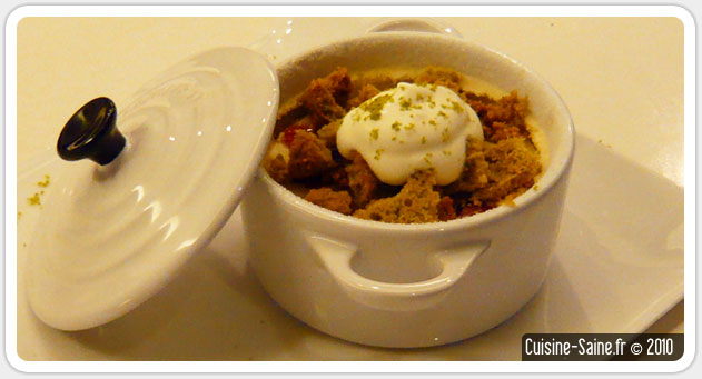 Clafoutis aux griottes et son crumble de pistache
