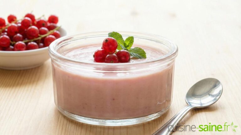 Panna cotta vegan amande et groseilles