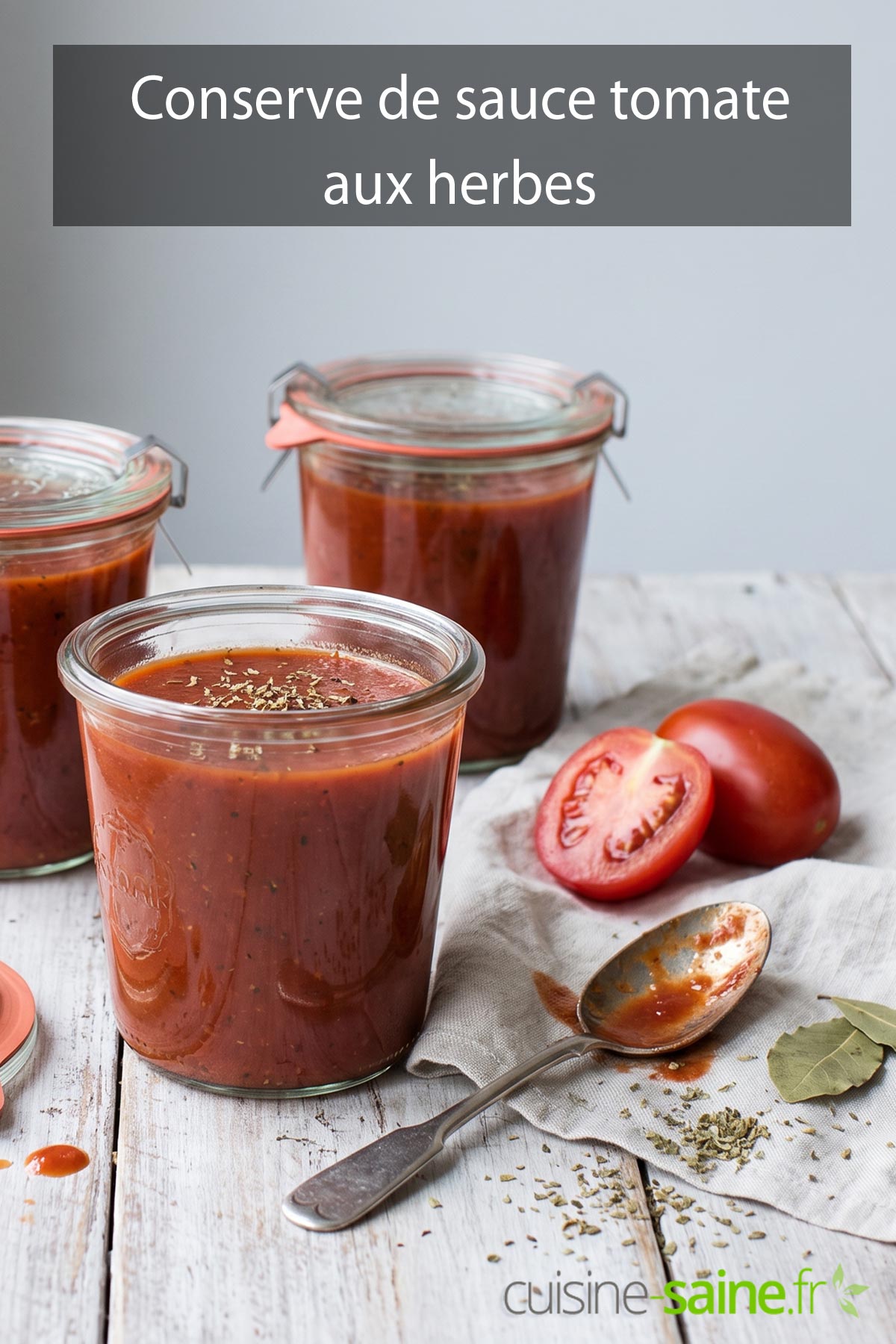 Conserve de sauce tomate aux herbes