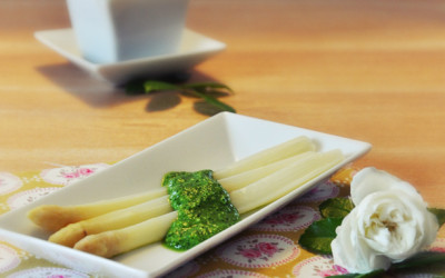 Recette bio : asperges en sauce verte