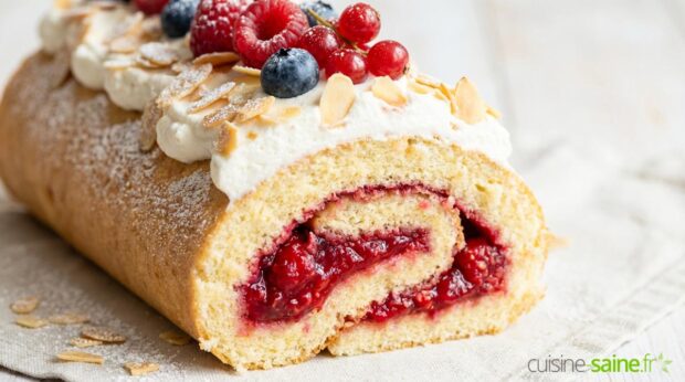 Bûche sans gluten ni lactose aux fruits rouges