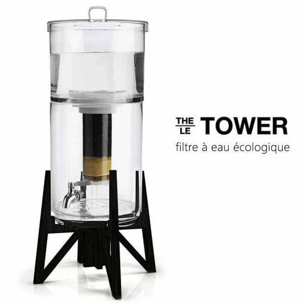 Tower, une fontaine filtrante en verre proposée par Aquaovo