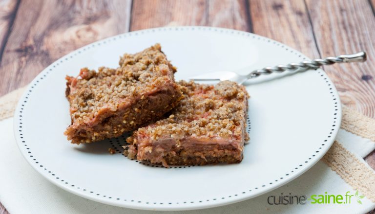 Recette de carrés rhubarbe et fraise sans sucre blanc, sans gluten ni lactose