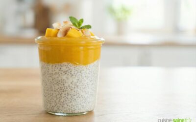 Pudding de chia coco et coulis de mangue