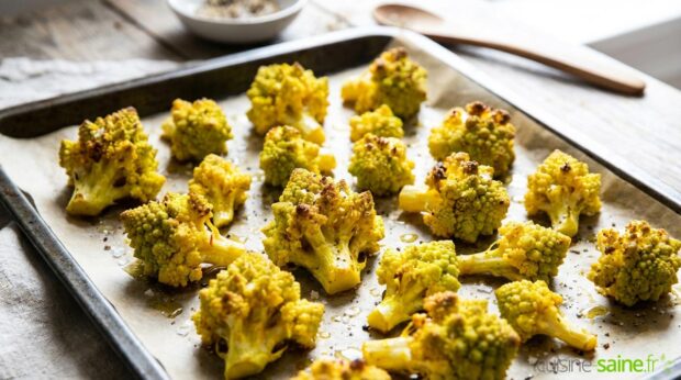 Chou Romanesco rôti au curcuma et fleur de sel