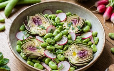 Salade de fèves fraîches aux artichauts et radis croquants