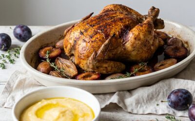Poulet rôti aux quetsches, thym et polenta crémeuse